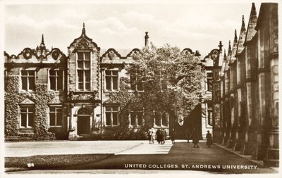 United Colleges, St Andrews University, Escócia (foto a p/b) de English Photographer