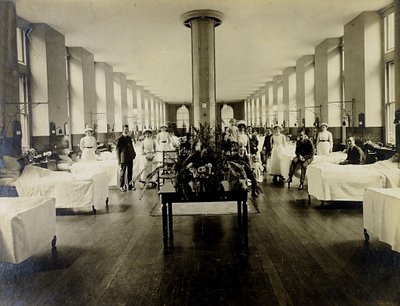 Victoria Ward no Hospital St. Thomas, em Londres, c.1900 de English Photographer