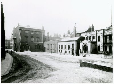 Whitehall Court ou Yard, Vanbrugh House, demolido 1898 de English Photographer