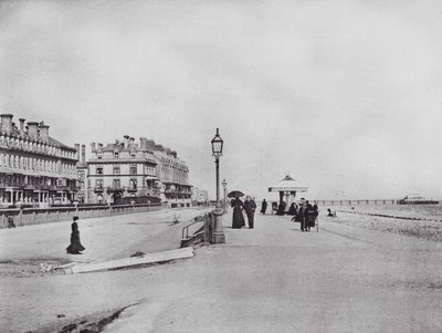 Worthing: Heene Terrace (foto a p/b) de English Photographer