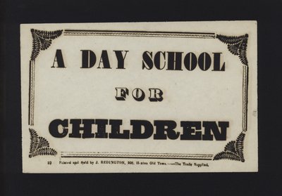 Anúncio: Uma escola de dia para crianças (tipo) de English School