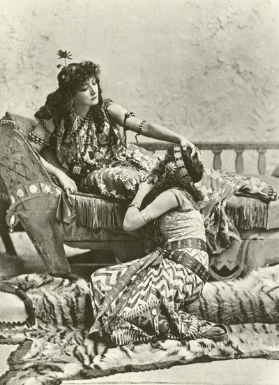 Bernhardt como Cleopatra (gravura) de English School
