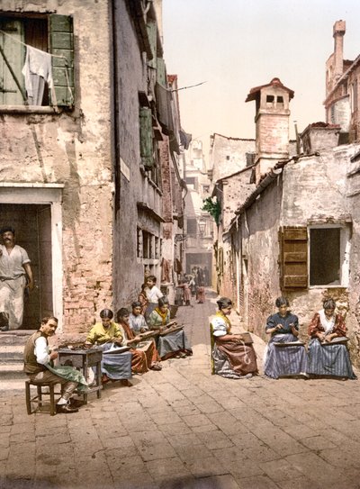 Calle dell Angelo em San Martino, Veneza (foto colorida à mão) de English School