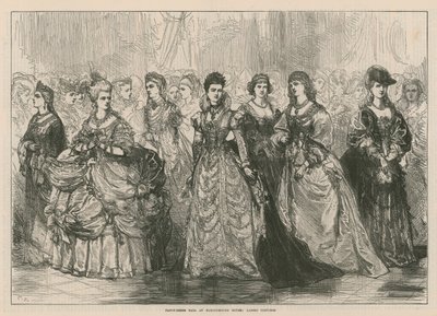 Vestido extravagante bola em Marlborough House - trajes de senhoras de English School