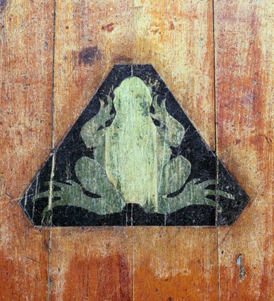 Sapo, marcando o local de Farog, Froggery, Dorian Workshop, início dos anos 1930 (incrustado de madeira) de English School