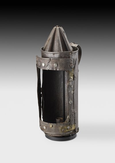 Guy Fawkes Lantern, da coleção Tradescant, c.1605 (ferro de folha) de English School