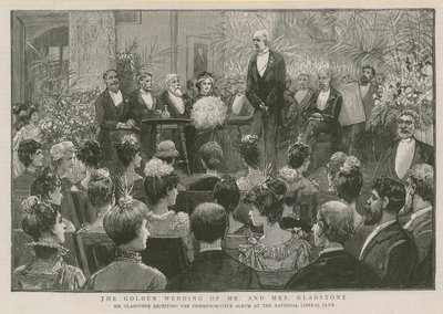 Sr. Gladstone recebendo o álbum comemorativo no National Liberal Club de English School