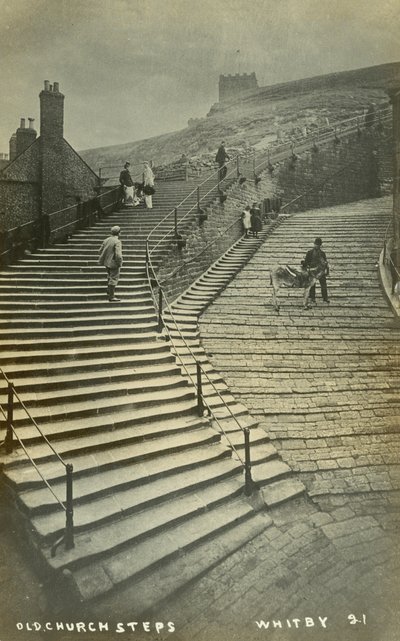 Old Church Steps, Whitby (fotografia a preto e branco) de English School