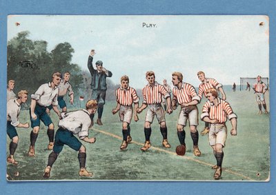 Jogar, cartão postal representando um jogo de futebol; de English School