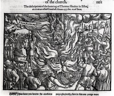 A queima de Thomas Haukes, 10 de junho de 1555, de "Atos e Monumentos" de John Foxe (1516-87) 1563 de English School