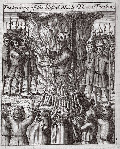 A queimadura do bem-aventurado mártir Thomas Tomkins, ilustração de "Acts and Monuments" de John Foxe, nona edição, pub. 1684 (litografia) de English School
