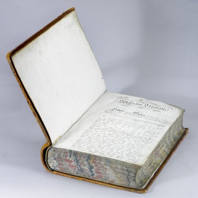 Waterloo Medal Roll, c.1815 (caneta e tinta sobre papel em volume encadernado com couro) de English School