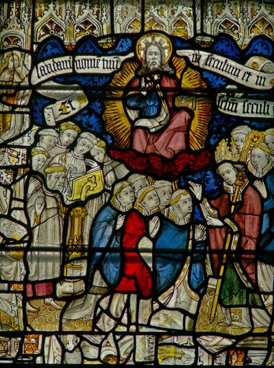 Janela w25 representando o Te Deum: o clero de English School