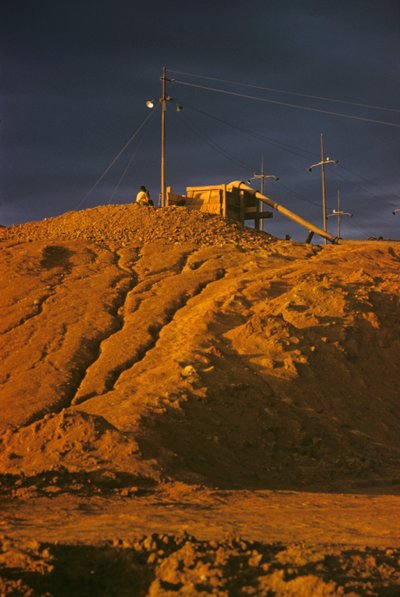 Mina de estanho no planalto de Jos, Nigéria, África de Erich Lessing