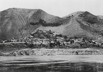 Kueichoufu, Szechuan, A cidade de Kueichou no Yangtze (fotografia a preto e branco) de Ernst Boerschmann
