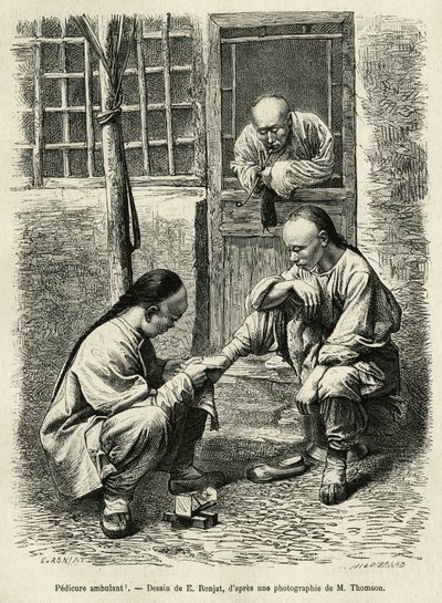 A pedicura ambulante, uma cena comum da vida quotidiana nas cidades chinesas. Gravura após o desenho de E.Ronjat, para ilustrar a viagem a Pequim e ao Norte da China, de T.Choutze, em 1873, publicada em "Le tour du monde" 1876, editada por Edouard Charton de Etienne Antoine Eugene Ronjat