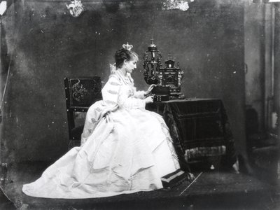 Sarah Bernhardt (1844-1923) no papel de Marie de Neubourg em 