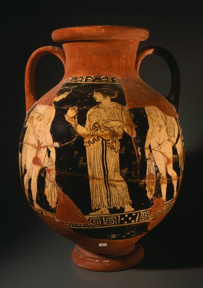 Pelike do Pintor Sommavilla com menina apresentando uma romã (reconstruída). Cerâmica de algarismos vermelhos de Orvieto (Úmbria). Civilização Etrusca, Século IV a.C. de Etruscan