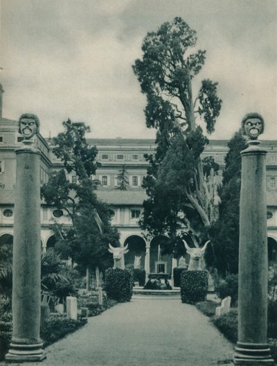 Jardim no Museu dos Banhos de Diocleciano, Roma, Itália, 1927 de Eugen Poppel