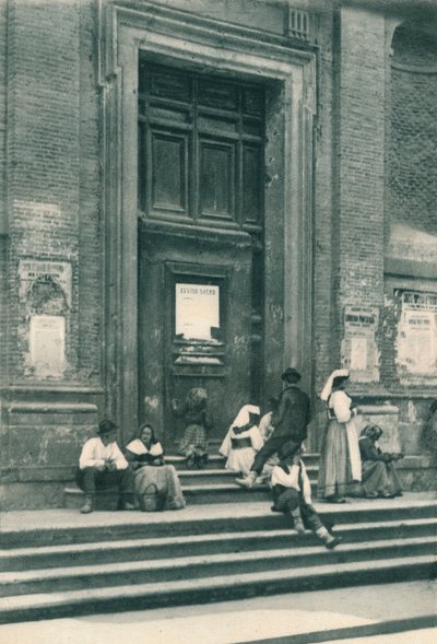Local de encontro de modelos de artistas em frente a uma igreja na Via Babuino, Roma, Itália, 1927 de Eugen Poppel