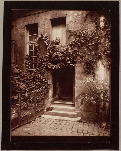 Pátio em Ruão de Eugène Atget