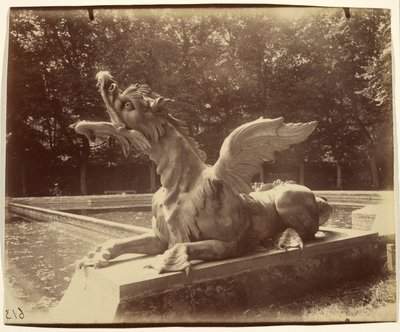 Grand Trianon, dragão de Hardy de Eugène Atget