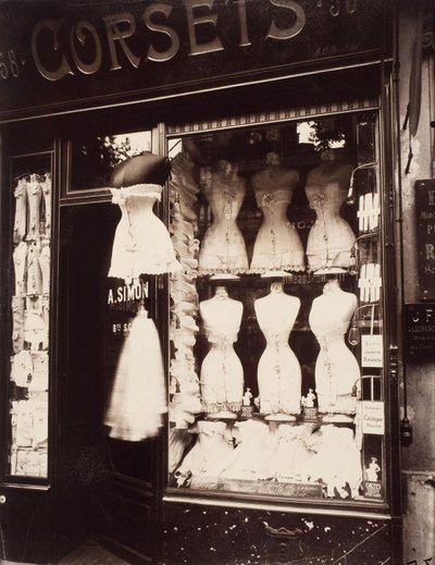 Espartilhos. Boulevard de Estrasburgo, 1912 de Eugène Atget