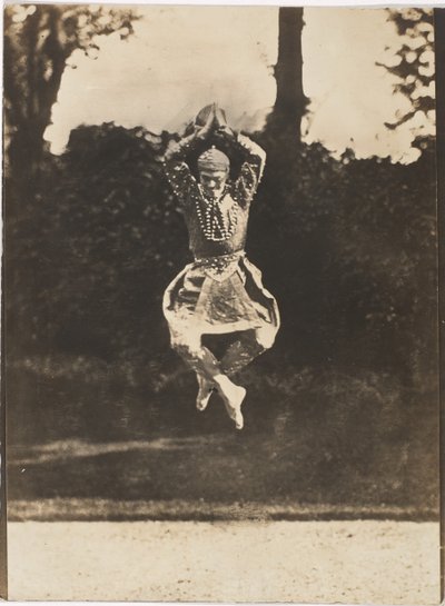 Siamoise Dance por Vaslav Nijinsky no Ballet Les Orientales de Eugène Druet
