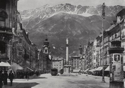 Theresienstrasse em Innsbruck (foto a p/b) de European Photographer