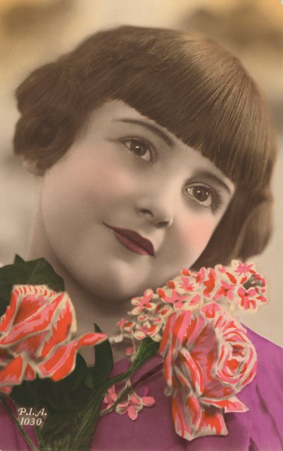 Retrato de uma jovem rapariga com flores (foto) de European Photographer