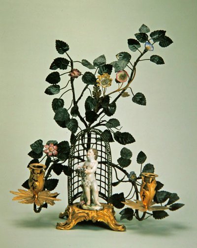Cupido em um Jardim (porcelana e metalurgia) de European School