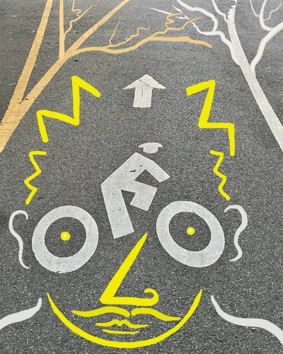 Ciclista e sinalética, c.2020-24 (arte digital) de Evan Sklar