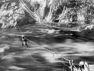 Ponte de corda, vale de Jhelum, Caxemira, Índia, c1900. de F. Bremner