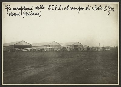 Os aviões da S.I.A.C. no campo de Sesto S. Giovanni (Milão) de Fedele Azari