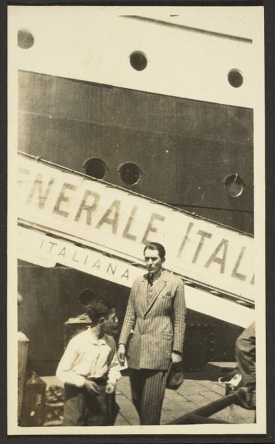 [Homem na frente do navio] de Fedele Azari