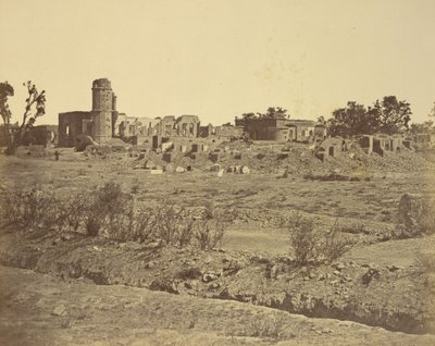 [Ruínas da Residência no lado oposto do Portão da Guarda Bailee] de Felice Beato