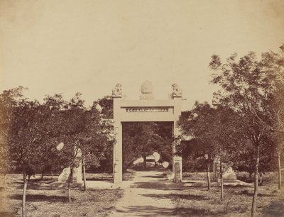Tumba perto de Palichian, a cena do início do ataque em 21 de setembro de 1860 de Felice Beato