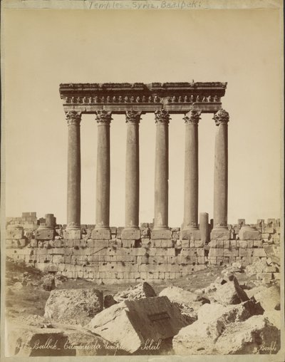Baalbek - Colunas do Templo do Sol de Félix Bonfils