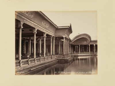 Cairo, galerias interiores do palácio de Shubra de Félix Bonfils
