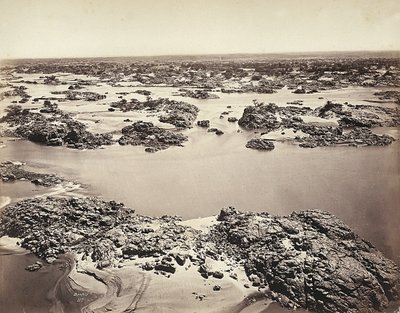 A primeira catarata do Nilo, tirada em Phyloe, Egipto de Félix Bonfils