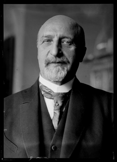 Fotografia de Karl Seitz (1869-1950) de Ferdinand Schmutzer