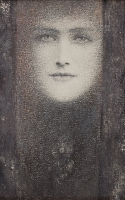 The Mask, with a Black Curtain, c.1909 (giz colorido realçado com branco no papel) de Fernand Khnopff