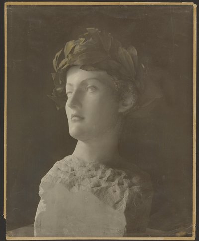 Uma Jovem Inglesa de Fernand Khnopff