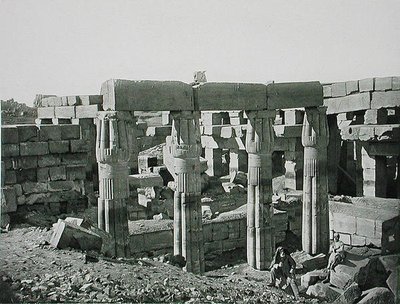 Ruínas em Karnak, Tebas, publicado c.1900 (fotogravura) de Fils Goupil