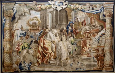 tapeçaria flamenga. Série Apoteose da Eucaristia. Sacrifício da Lei Mosaica (Sacrificio de la Ley Mosaica). Desenho modelo copiado de um original de Rubens. Fabricação de Bruxelas. Fabricação por Frans van den Hecke. Meados do século XVII. Tecido Seda e lã de Flemish School