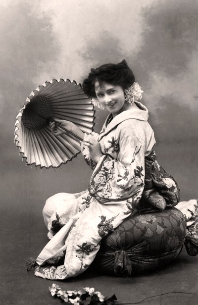 Isabel Jay 1879-1927, cantora e atriz de ópera, 1906. de Foulsham and Banfield