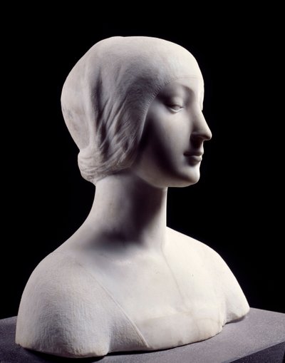 Busto de uma jovem mulher chamada Beatrice d