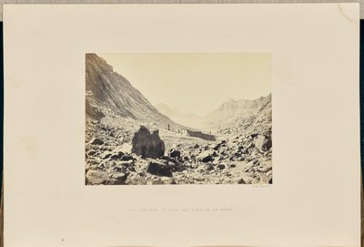 O Convento do Sinai e a Planície de Er-Raha de Francis Frith