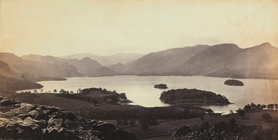 O lago perto de Derwentwater na Grã-Bretanha. de Francis Frith