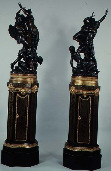 O estupro de Prosérpina, bases atribuídas a Boule, c.1693-1710 (bronze) de Francois Girardon